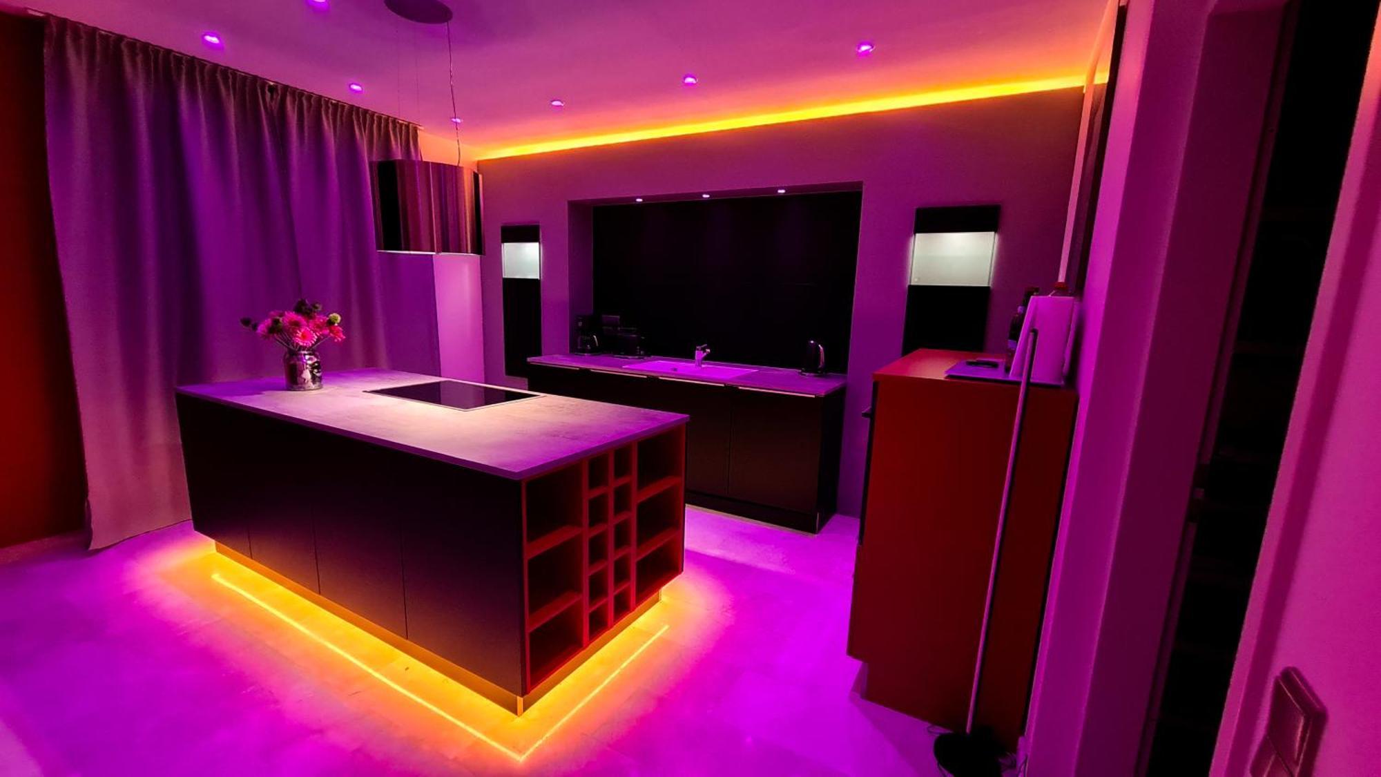 Deluxe Apartment Mit Sauna, Gehobene Ausstattung, Sydney Schwarzenbek Esterno foto